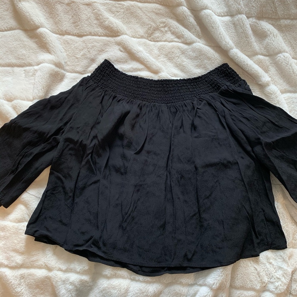 Aritzia off shoulder blouse